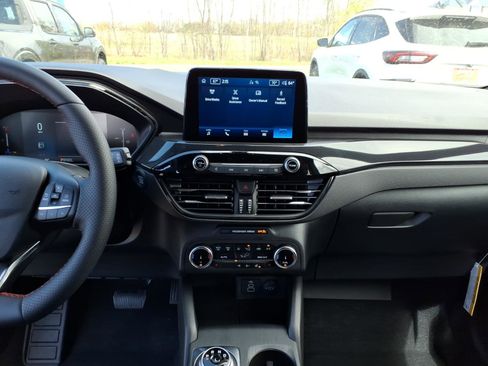 New 2026 Ford Escape ST-Line w/ Cold Weather Package AWD/4WD image 9