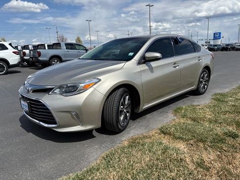 Used 2016 Toyota Avalon XLE Plus FWD image 7