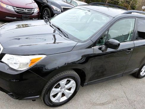 Used 2014 Subaru Forester 2.5i Limited AWD/4WD image 5