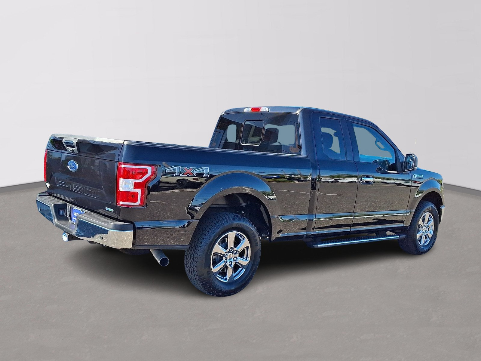 Certified 2020 Ford F150 XLT w/ Equipment Group 302A Luxury AWD/4WD image 6