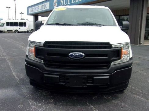 Used 2018 Ford F150 XL w/ Equipment Group 101A Mid RWD image 2