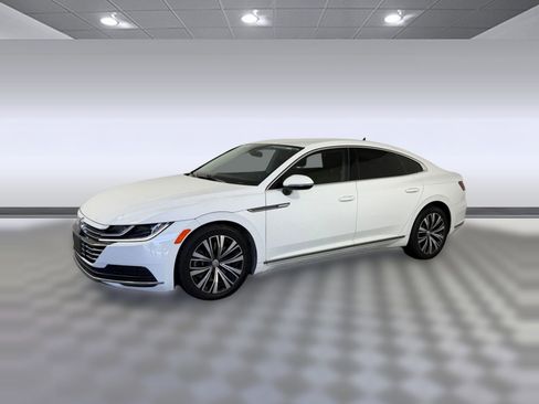 Used 2019 Volkswagen Arteon SE image 1