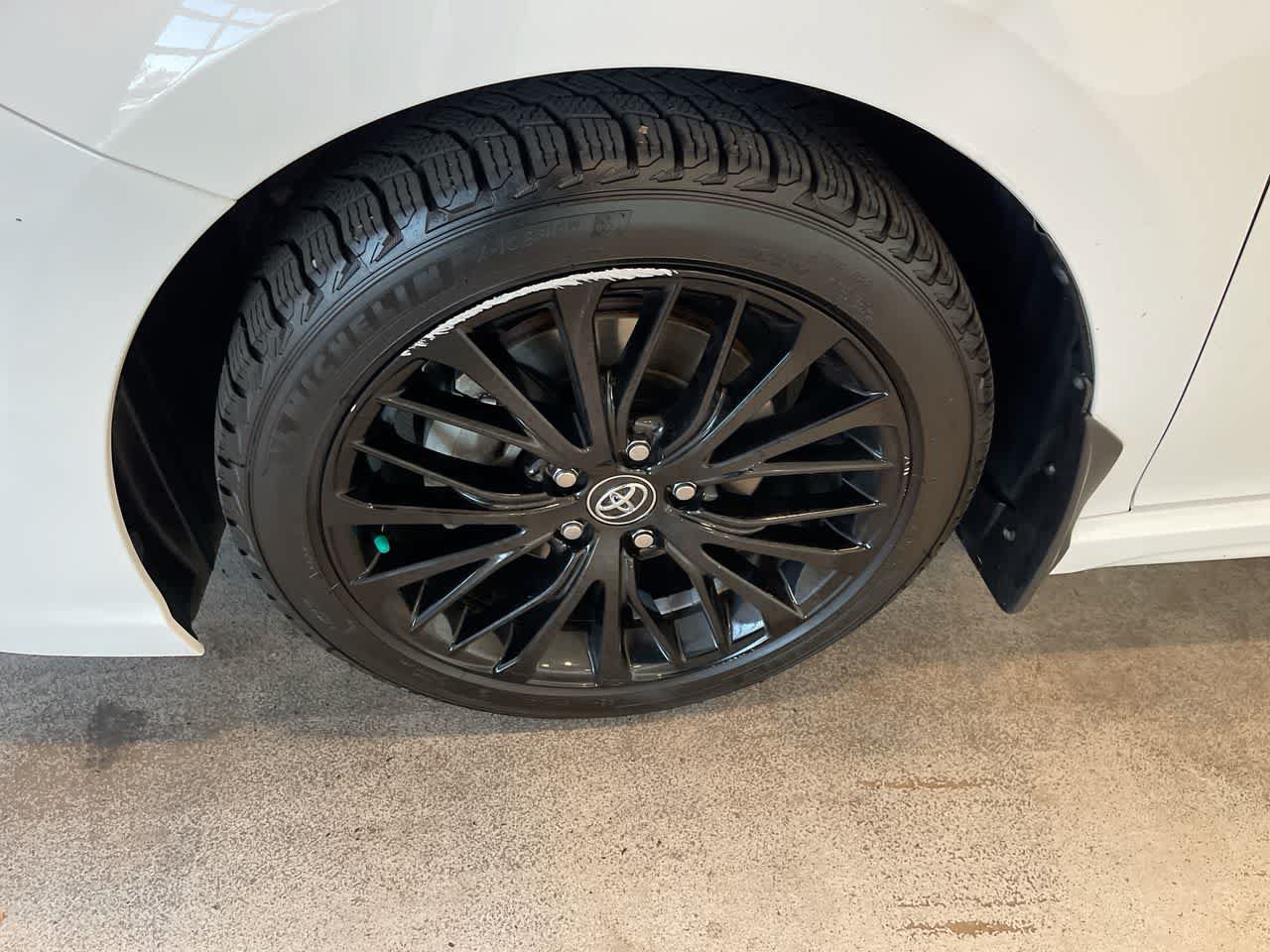 Used 2020 Toyota Camry SE FWD image 10