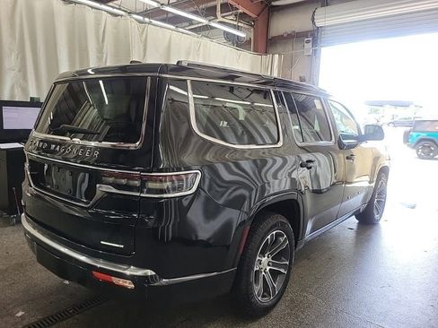 Used 2022 Jeep Grand Wagoneer Series I AWD/4WD image 4