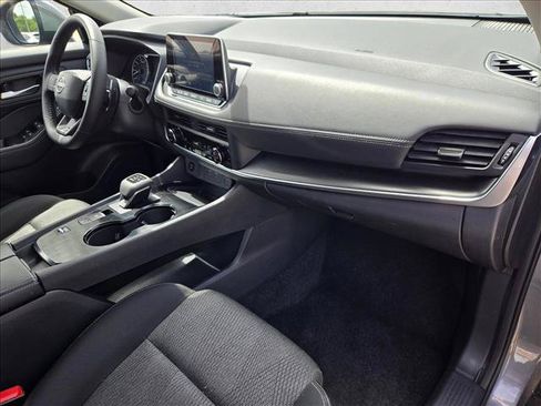 Used 2026 Nissan Rogue SV FWD image 19