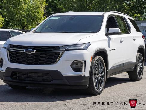 Used 2023 Chevrolet Traverse RS w/ LPO, Floor Liner Package AWD/4WD image 16