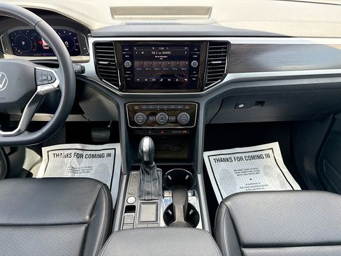 Used 2023 Volkswagen Atlas SE w/ Panoramic Sunroof Package FWD image 19