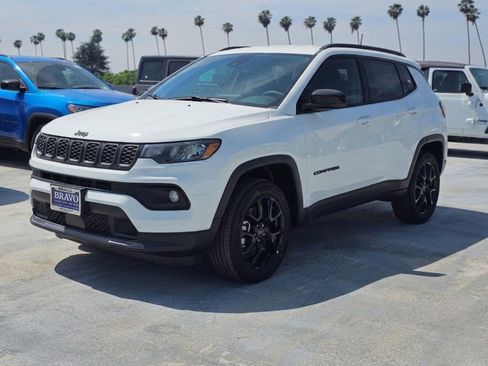 New 2026 Jeep Compass Latitude AWD/4WD image 3