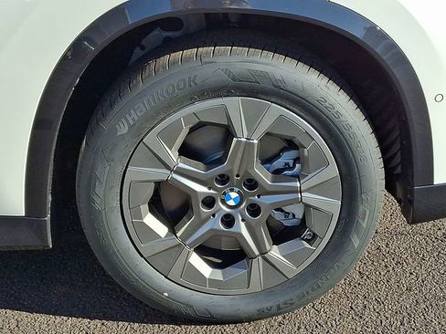 New 2026 BMW X1 xDrive28i AWD/4WD image 8