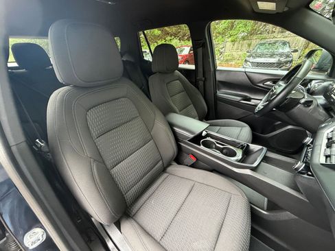 Used 2025 Chevrolet Equinox LT FWD image 36