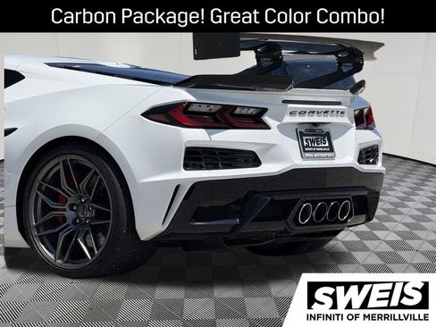Used 2023 Chevrolet Corvette Z06 RWD image 19