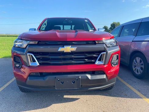Used 2024 Chevrolet Colorado LT w/ LT Convenience Package II RWD image 14