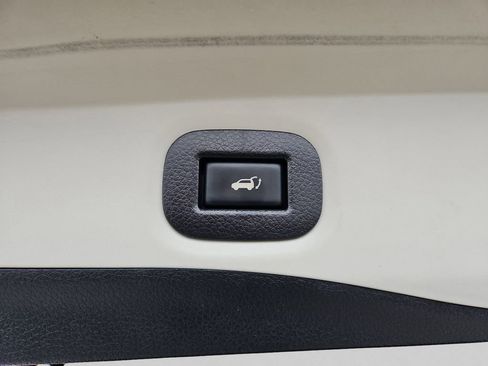 Used 2017 Nissan Rogue SL image 23