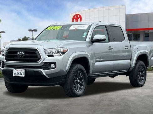 Certified 2023 Toyota Tacoma SR5 w/ Technology Package AWD/4WD image 10