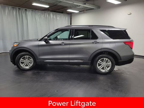Used 2024 Ford Explorer XLT AWD/4WD image 5