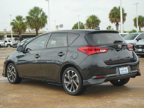 Used 2018 Toyota Corolla iM FWD image 4