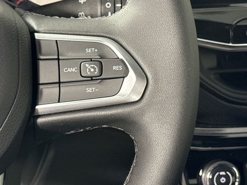 New 2026 Jeep Compass Latitude image 15