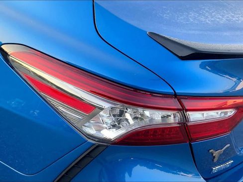 Used 2018 Toyota Camry XSE FWD image 27