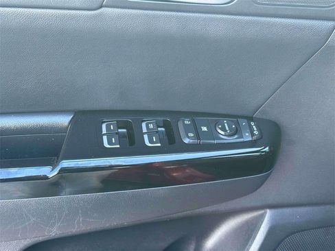 Used 2022 Kia Sportage Nightfall Edition w/ Nighfall AWD Premium Package image 17