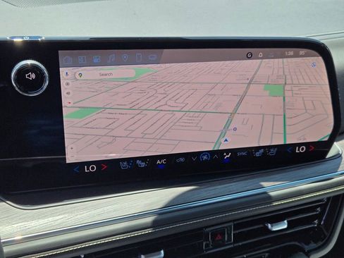 New 2025 Chevrolet Suburban Premier image 11