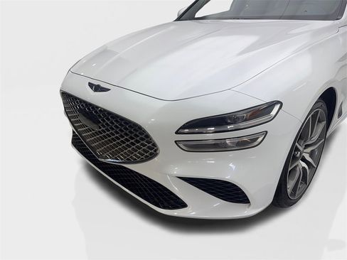 Used 2025 Genesis G70 2.5T image 16