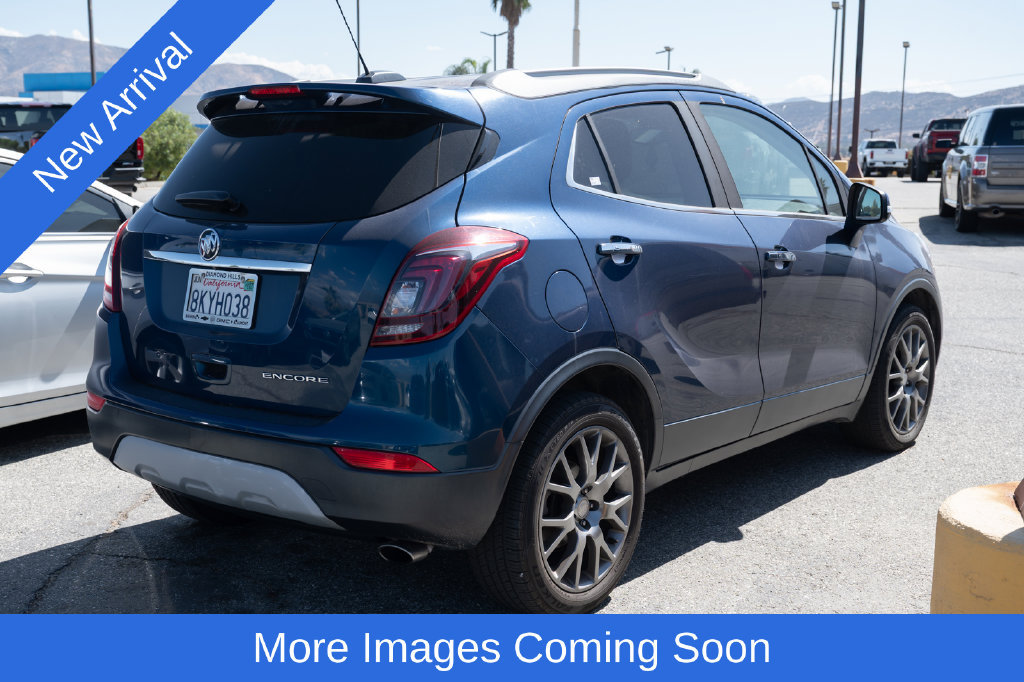 Used 2019 Buick Encore Sport Touring FWD image 3
