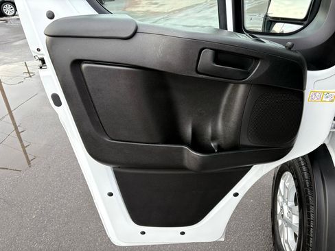 Used 2024 RAM ProMaster 2500 w/ Quick Order Package 22G SLT image 12