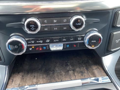 Used 2023 Ford F150 Lariat w/ Equipment Group 502A High image 37