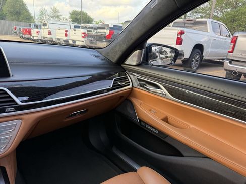 Used 2018 BMW M760i xDrive AWD/4WD image 22