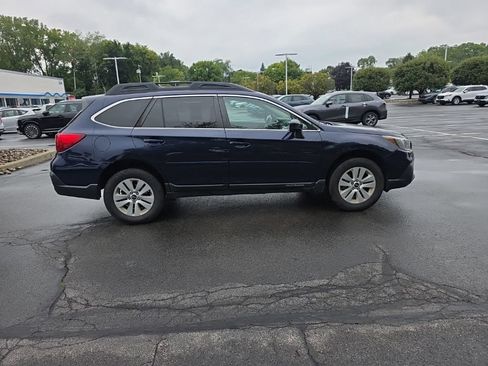 Used 2018 Subaru Outback 2.5i Premium AWD/4WD image 9