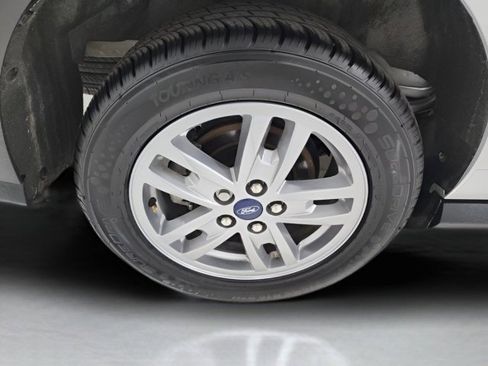 Used 2022 Ford Transit Connect XL image 12