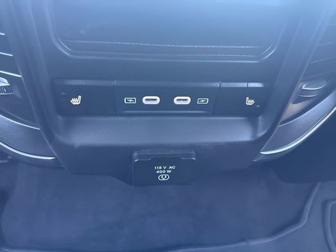 Used 2026 RAM 1500 Laramie AWD/4WD image 14