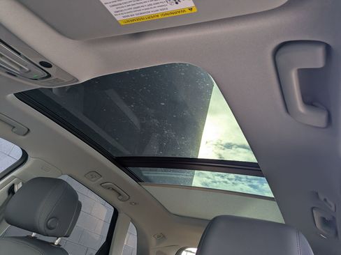 Used 2020 Audi Q5 e Premium Plus w/ Premium Plus Package image 21