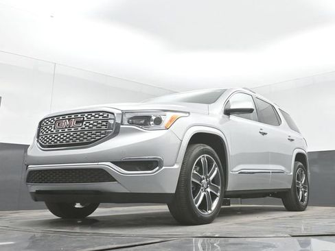 Used 2017 GMC Acadia Denali FWD image 45