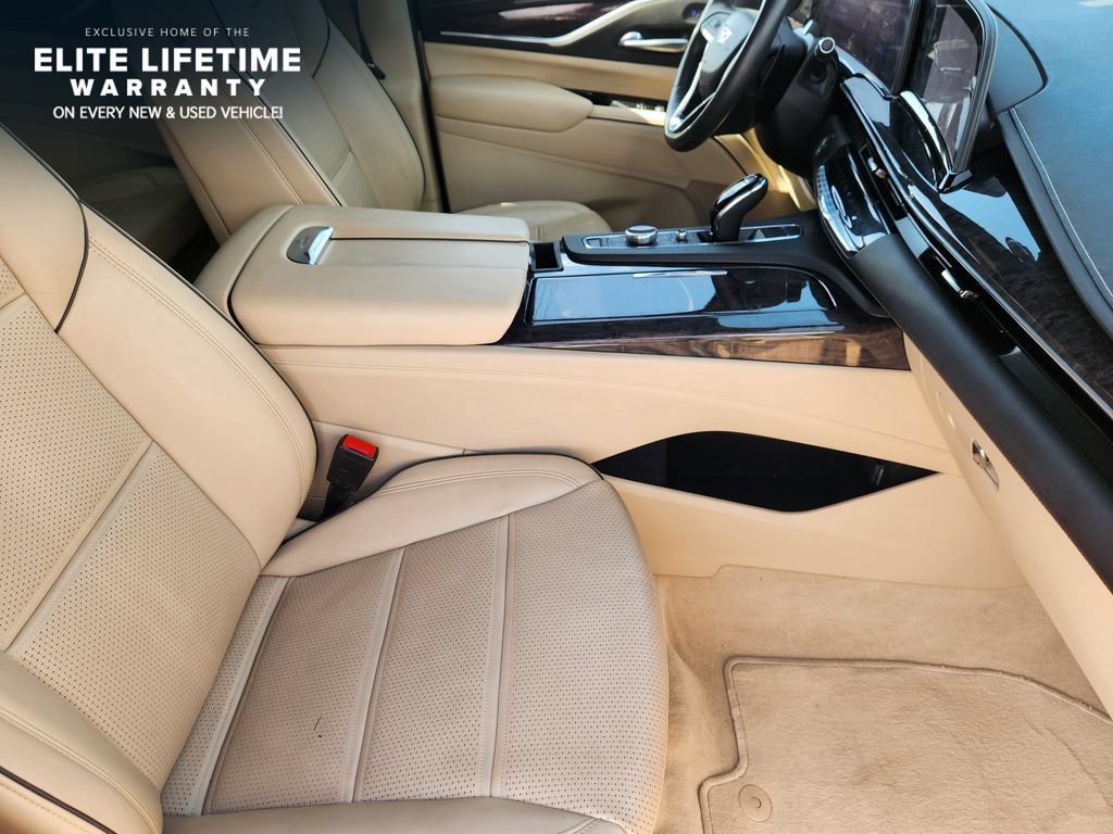 Used 2023 Cadillac Escalade Premium Luxury w/ Performance Package AWD/4WD image 14