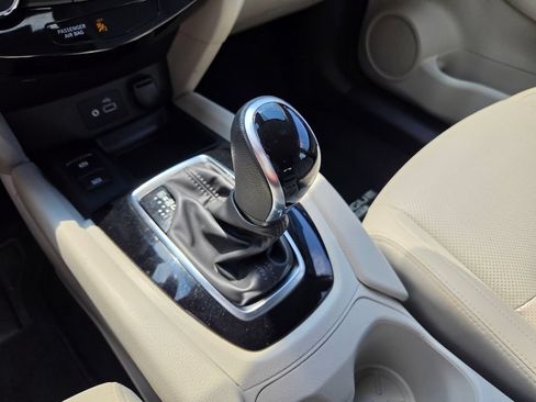 Used 2022 Nissan Rogue Sport SL AWD/4WD image 24