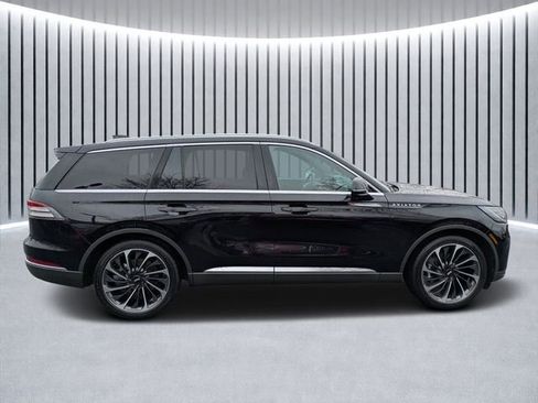 New 2025 Lincoln Aviator Reserve w/ Equipment Group 201A image 2