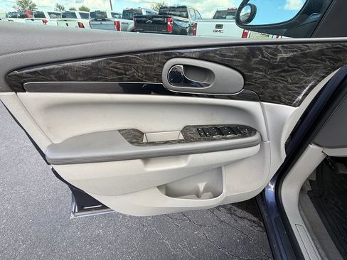 Used 2014 Buick Enclave Convenience FWD image 12
