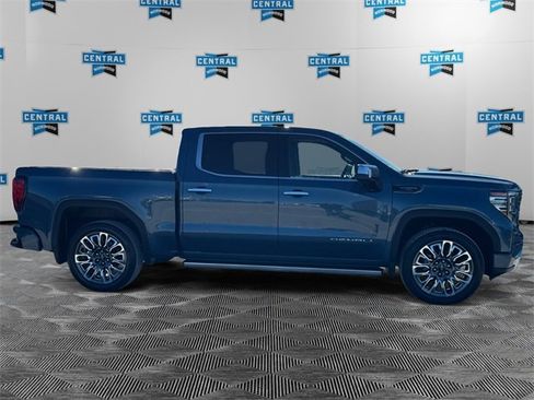 Used 2024 GMC Sierra 1500 Denali Ultimate image 6