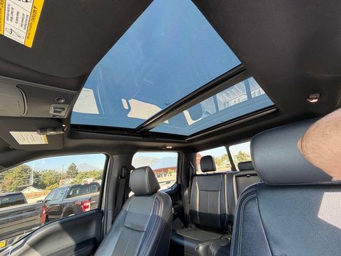 Used 2022 Ford F350 Lariat w/ Lariat Ultimate Package AWD/4WD image 17