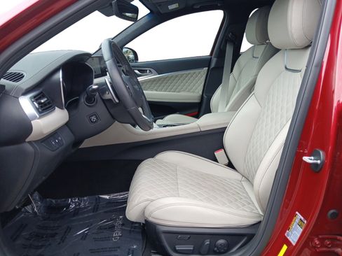 Used 2023 Genesis G70 3.3T w/ Sport Prestige Package image 9