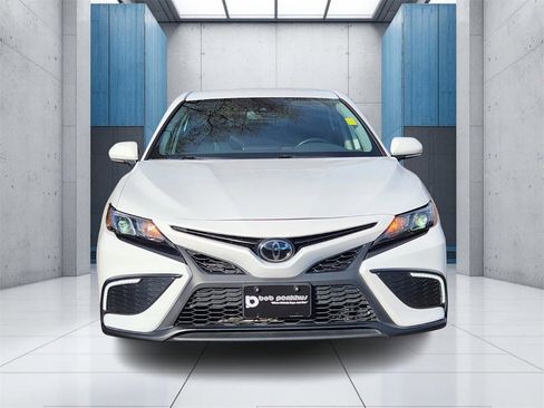 Used 2023 Toyota Camry SE image 21