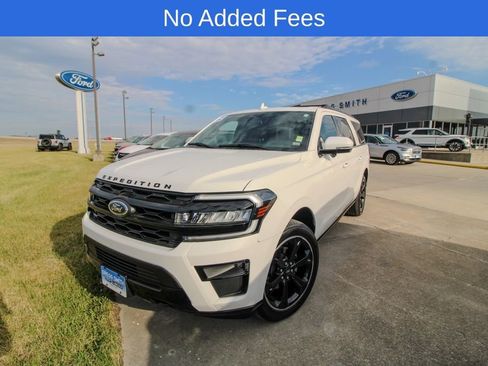 Used 2023 Ford Expedition Max Limited image 1
