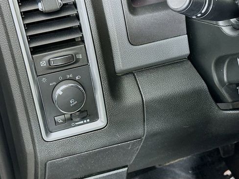 Certified 2018 RAM 1500 Big Horn AWD/4WD image 16