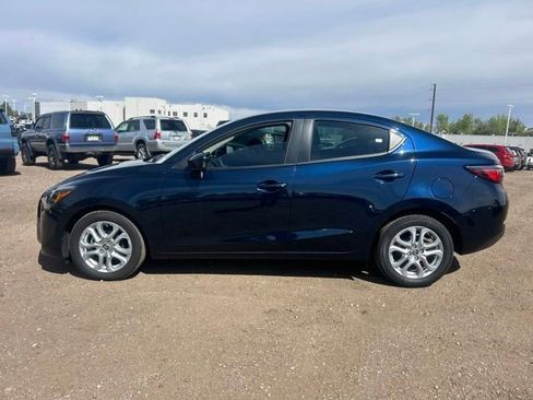 Used 2018 Toyota Yaris iA FWD image 2