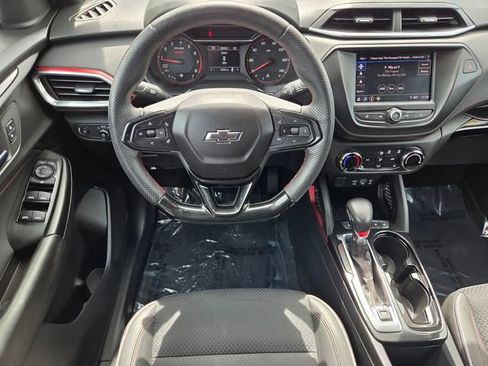Used 2022 Chevrolet TrailBlazer RS FWD image 16