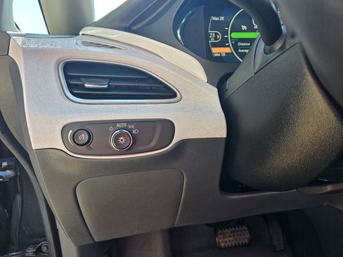 Used 2019 Chevrolet Bolt LT image 24