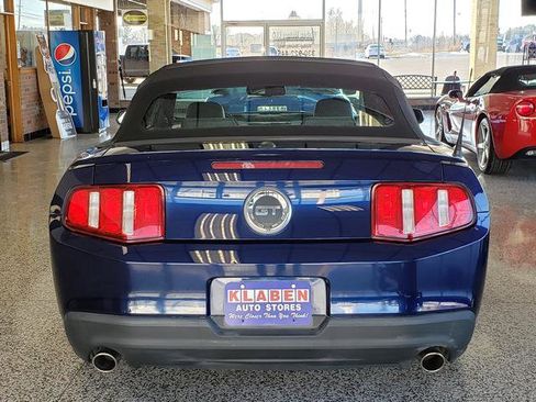 Used 2010 Ford Mustang GT image 4