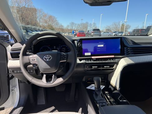 New 2026 Toyota Camry XLE image 17