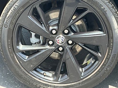 Used 2022 Buick Envision Preferred w/ Sport Touring Package FWD image 9